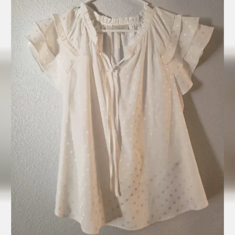 Status by Chenault  Womens Top Medium White Pebble Ruffle Neck